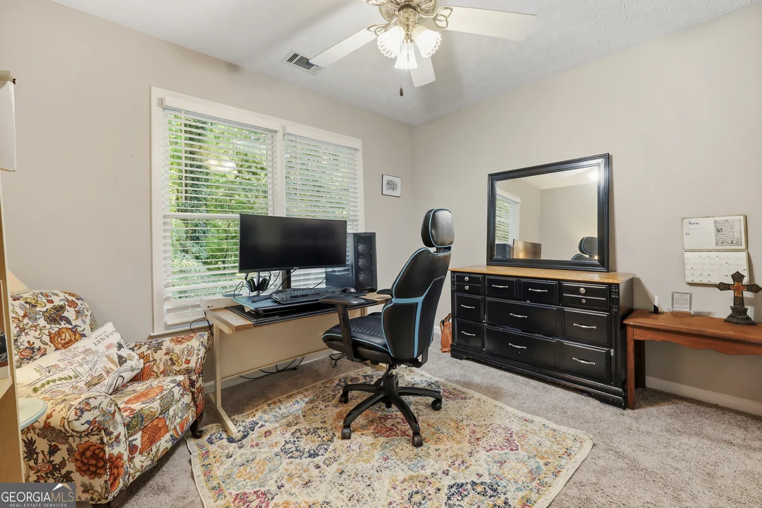 Photo of 1607 White Oak Drive