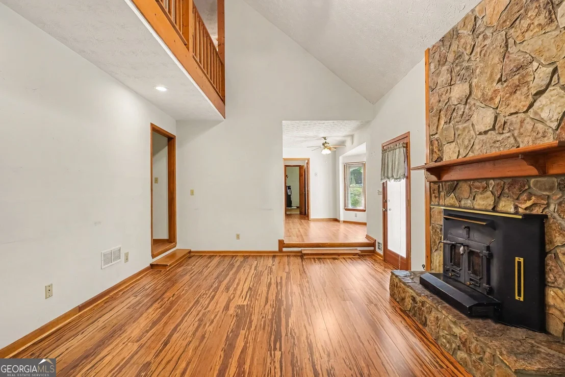 Photo of 948 Hightower Trail