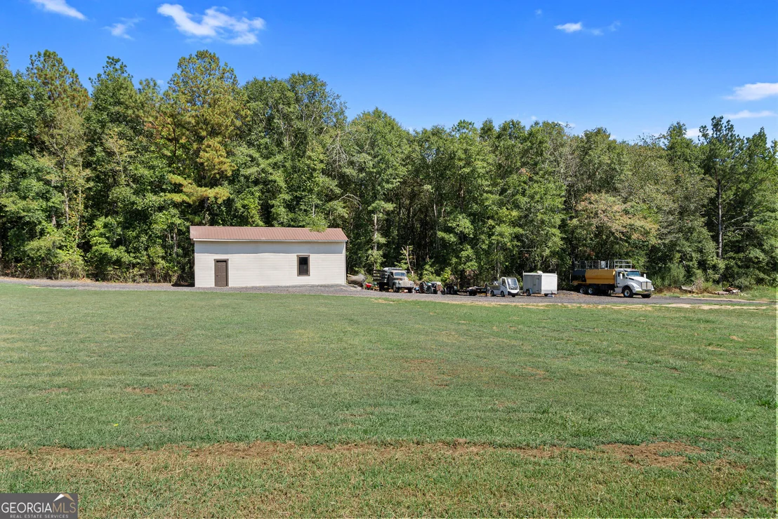 Photo of 2845 Hearn Road NW
