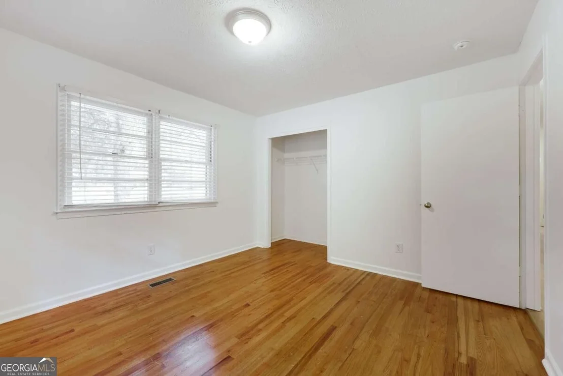 Photo of 1186 ROBERT HARDEMAN Road