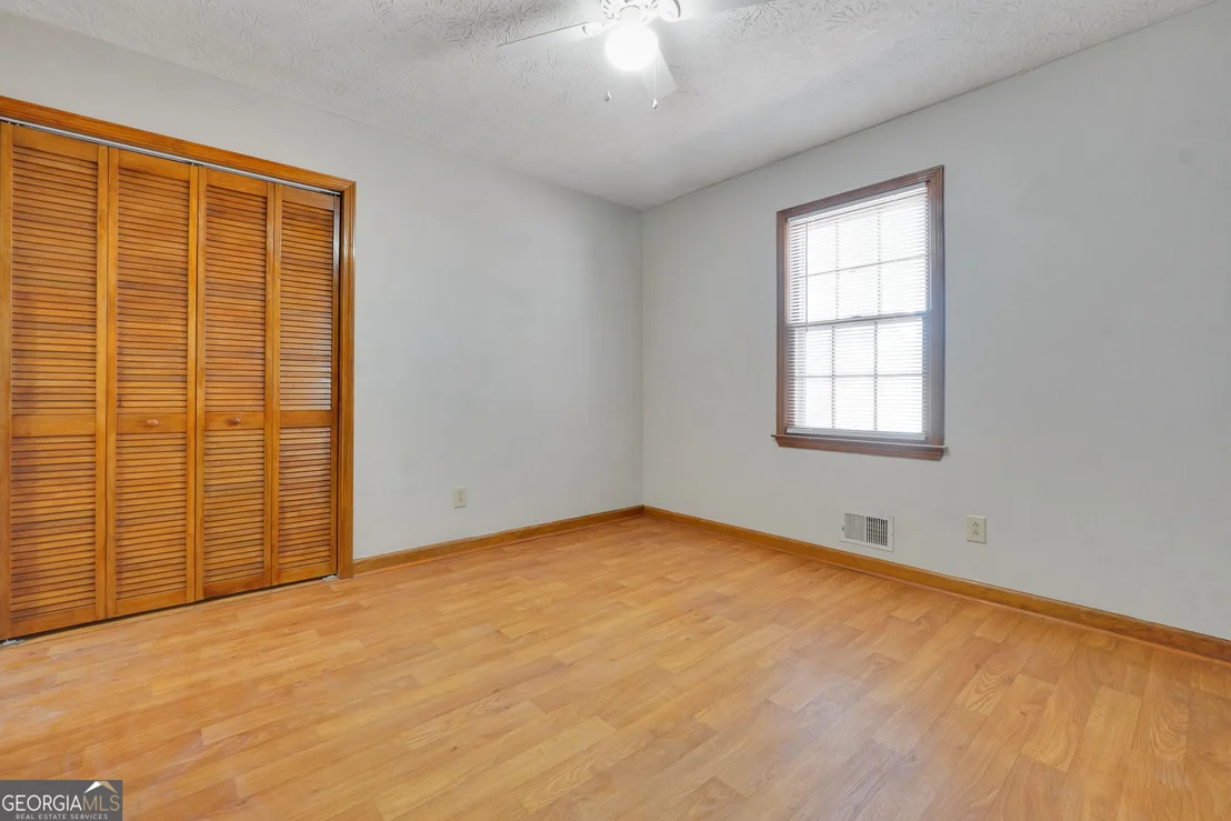 Photo of 370 Davis Road