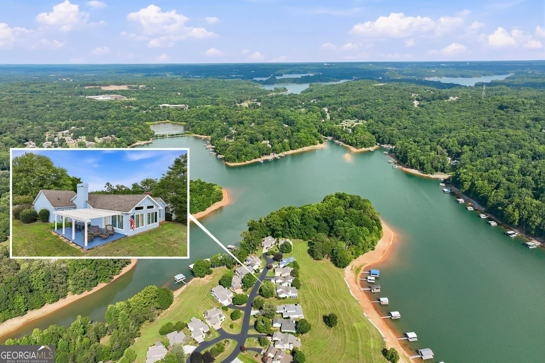 Photo of 3623 N River Road