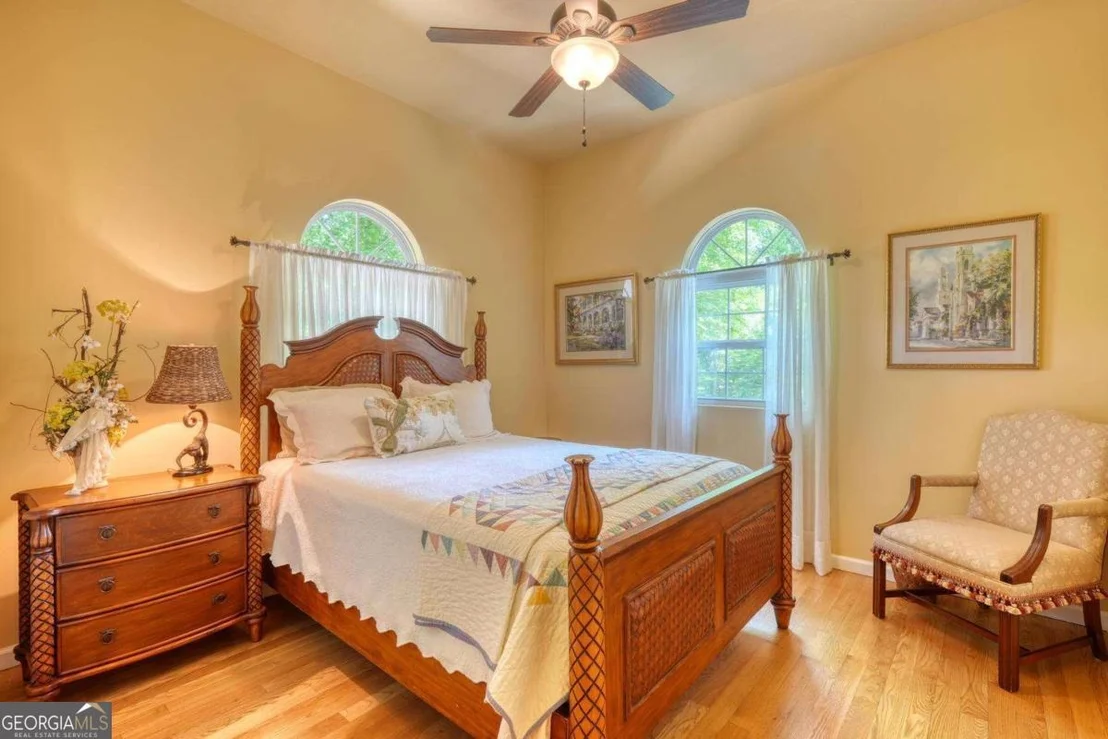 Photo of 198 Riverbend Drive