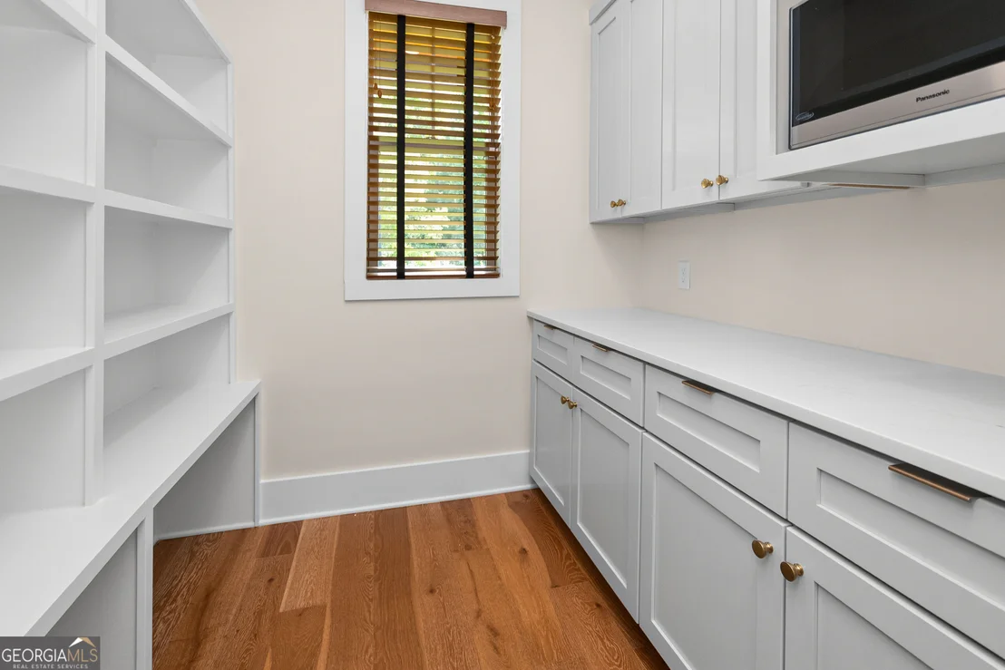 Photo of 220 Arbor Garden Circle