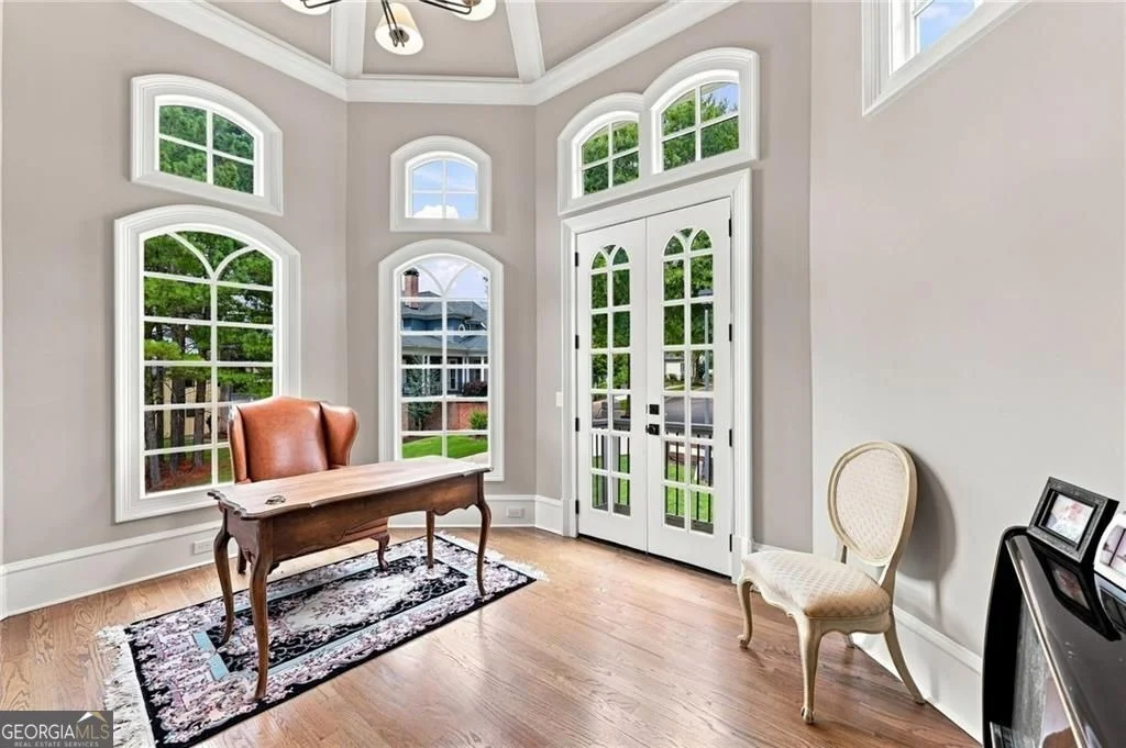 Photo of 6756 Hedge Row Lane