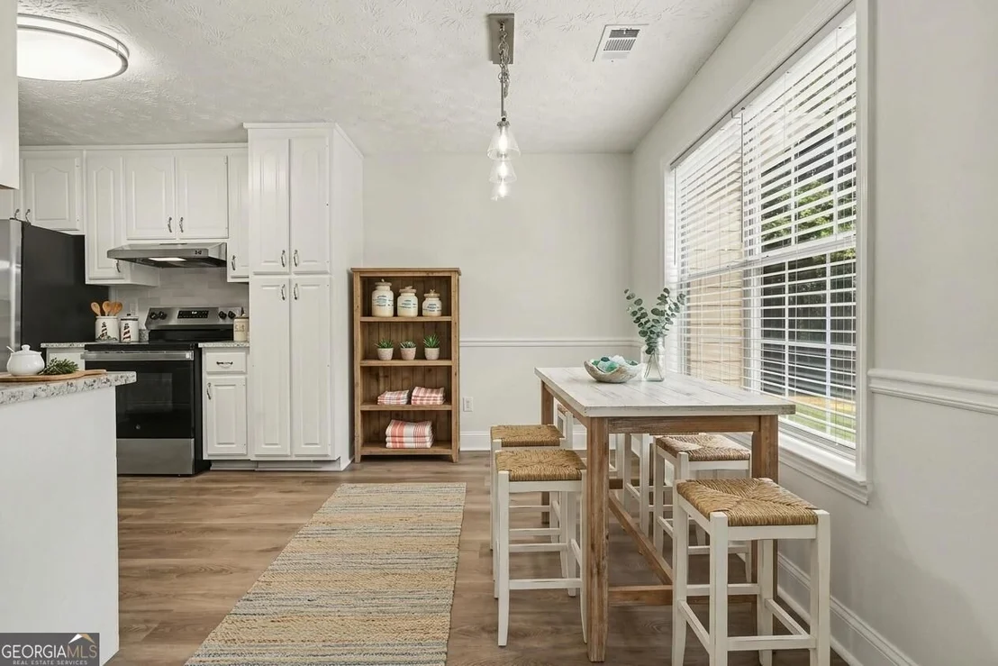 Photo of 3962 Clairmont Court