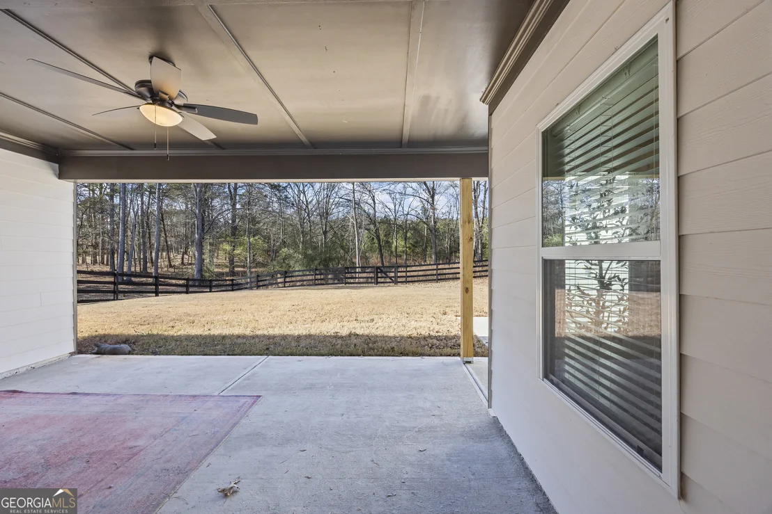 Photo of 152 White Oak Way