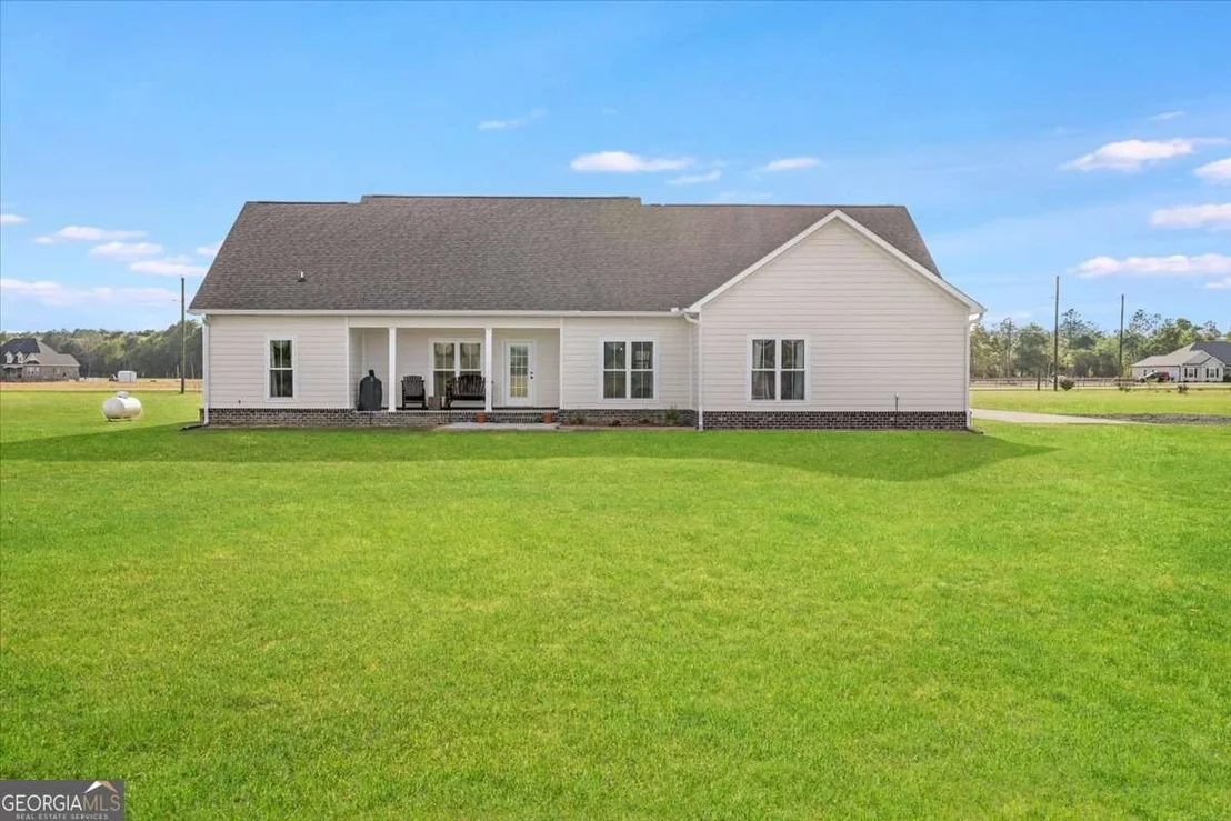 Photo of 6984 Old River Road S