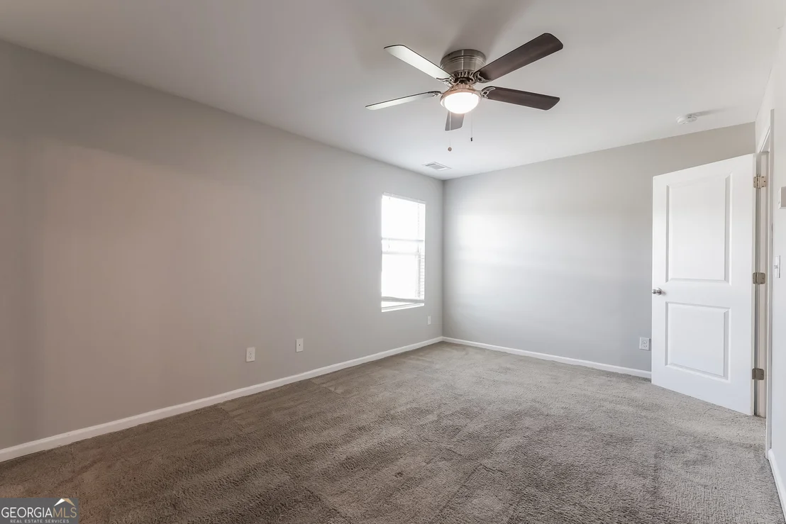 Photo of 100 Dalgety Crossing
