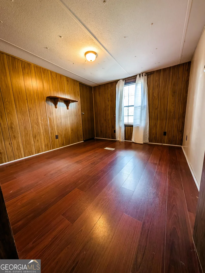 Photo of 3300 Hamlin Road