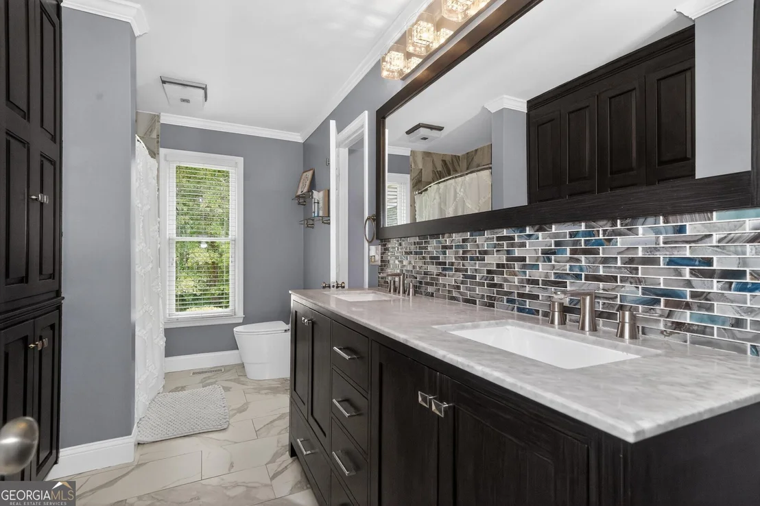 Photo of 7 Lakeview Cove