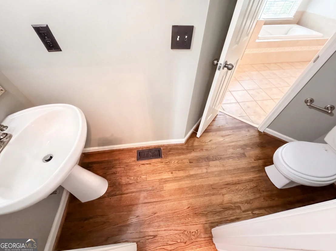 Photo of 300 Ridgeview Trace