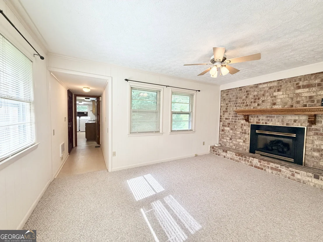Photo of 345 Elliott Road