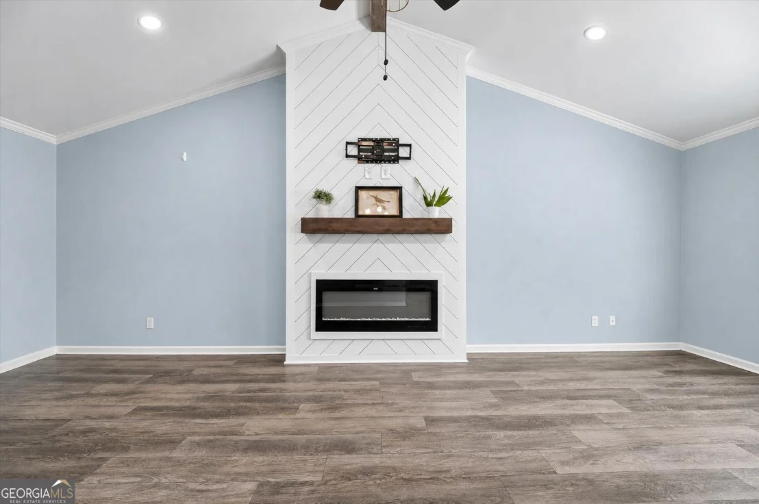 Photo of 214 Jefferson Circle SE