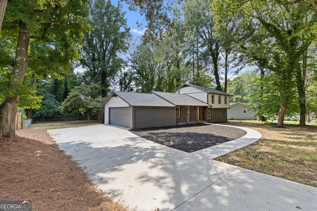 Photo of 2176 Deer Trail
