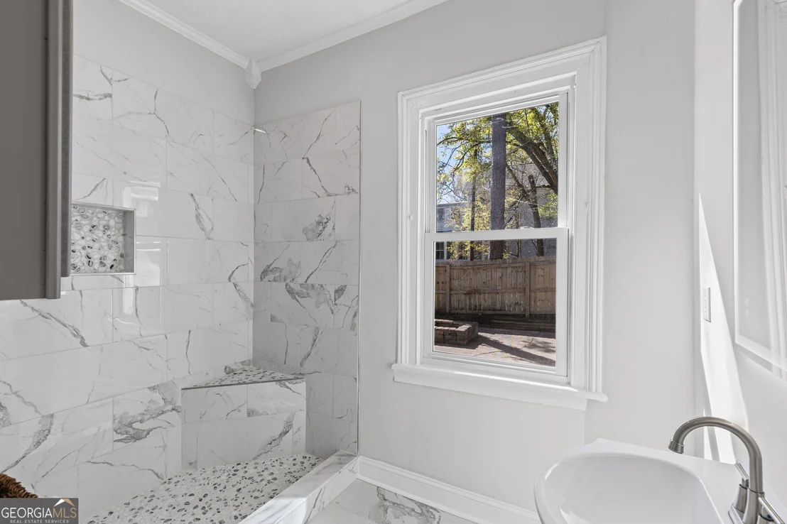 Photo of 1232 Hickman Road