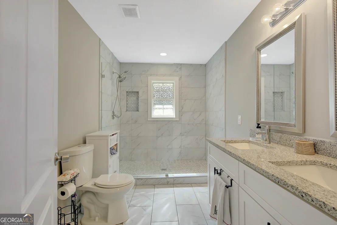 Photo of 1646 Ferry Road