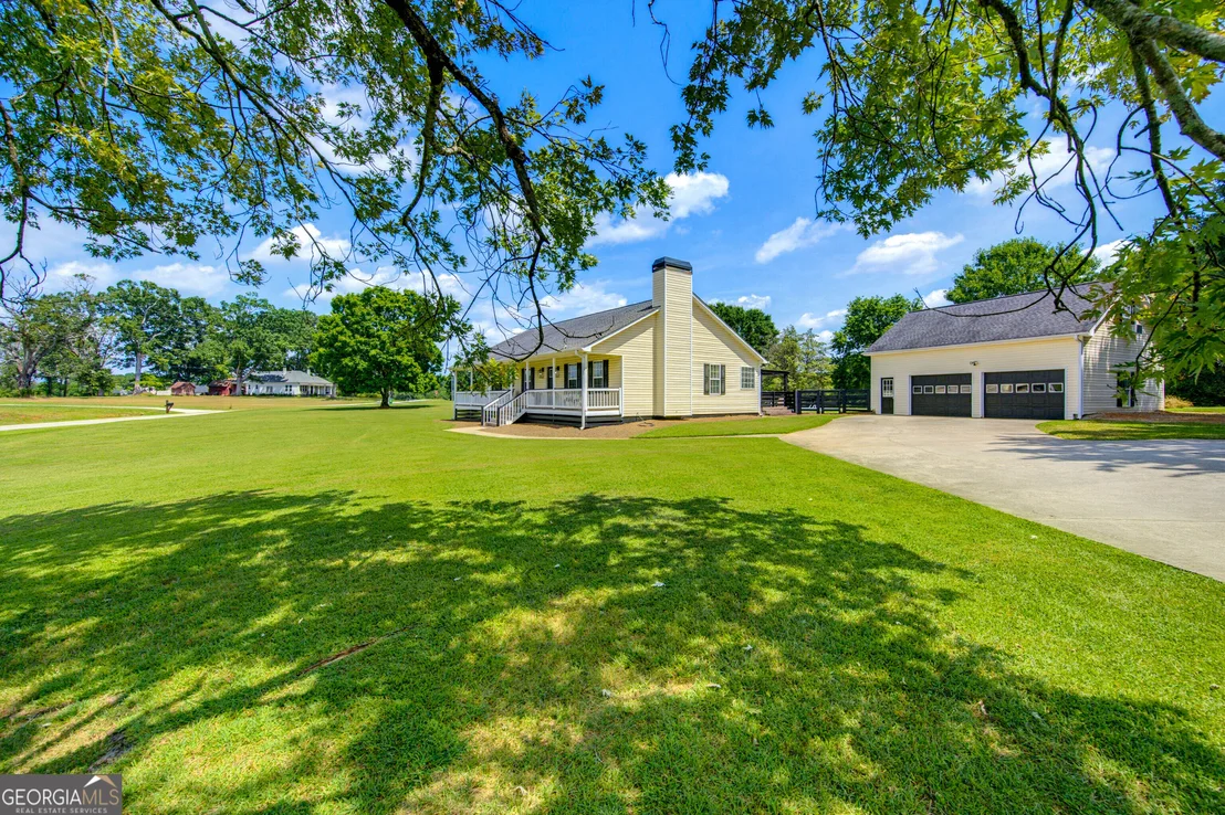 Photo of 15 Davis Road