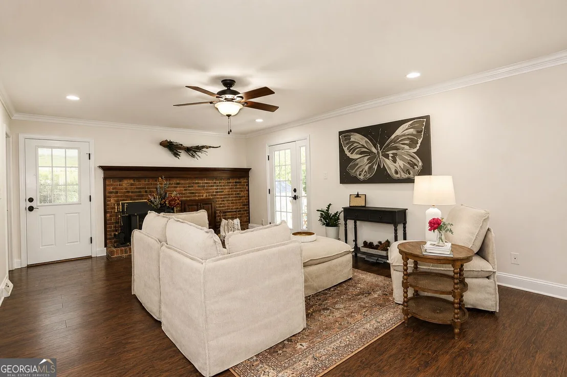 Photo of 224 Windsor Drive