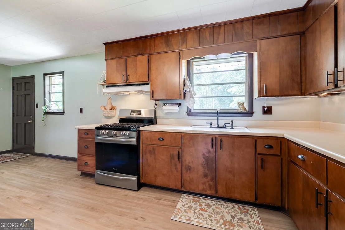 Photo of 1325 Pine Barren Road