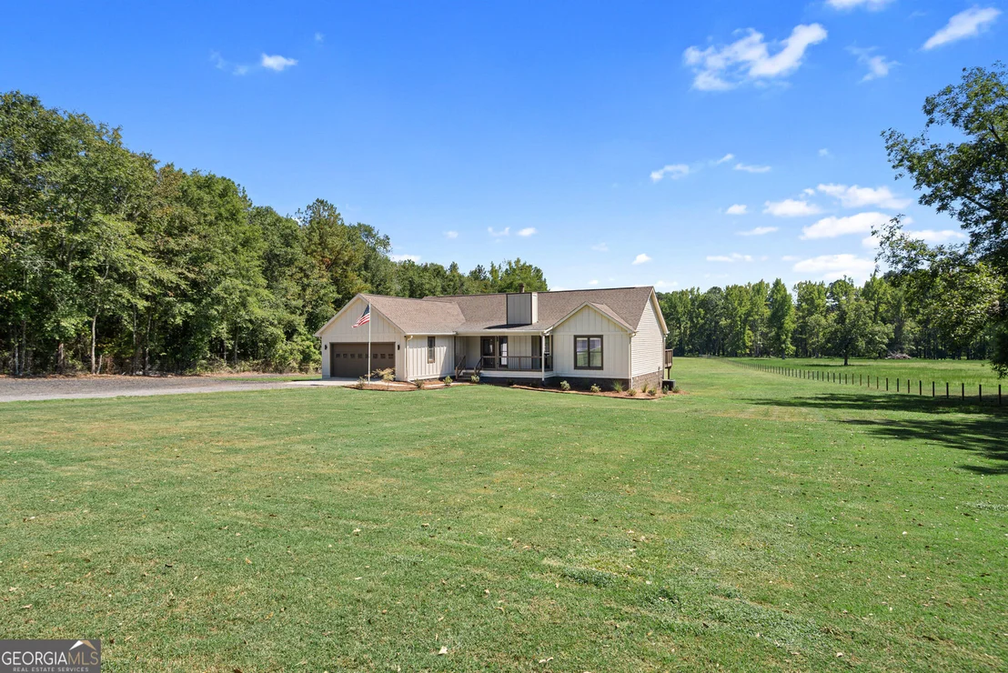 Photo of 2845 Hearn Road NW