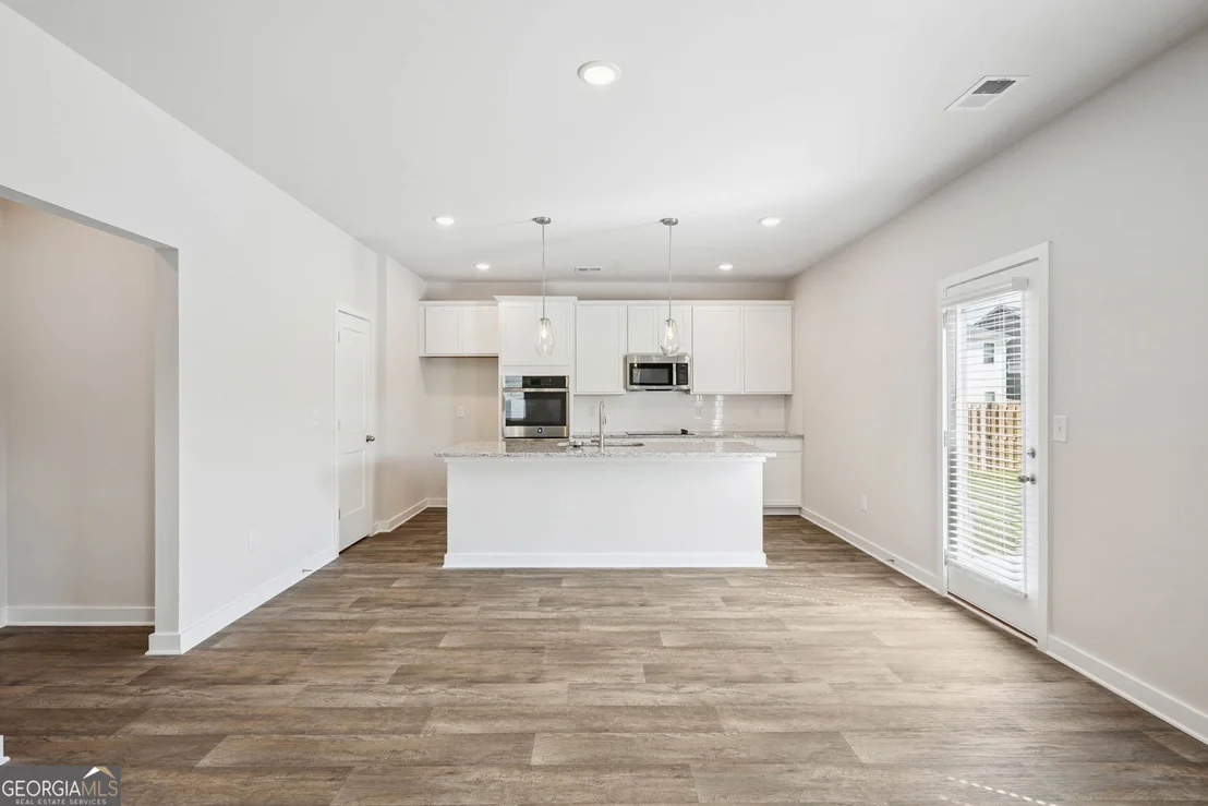 Photo of 439 ORWELL Drive