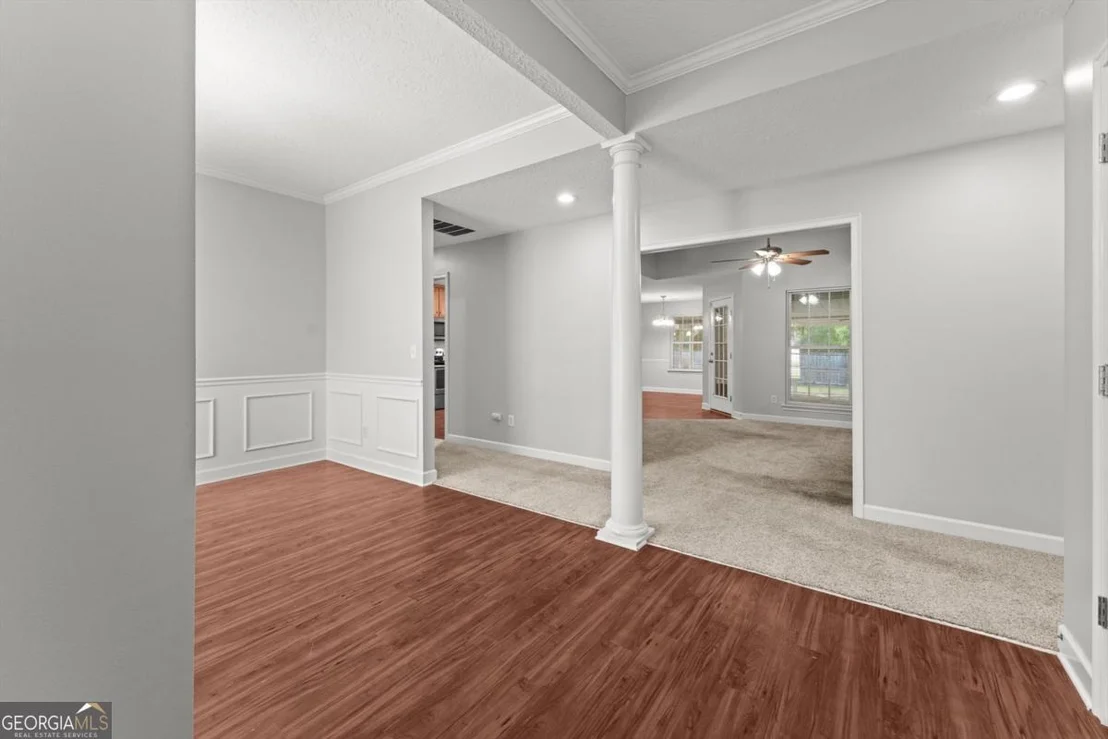 Photo of 270 Sassafras Lane
