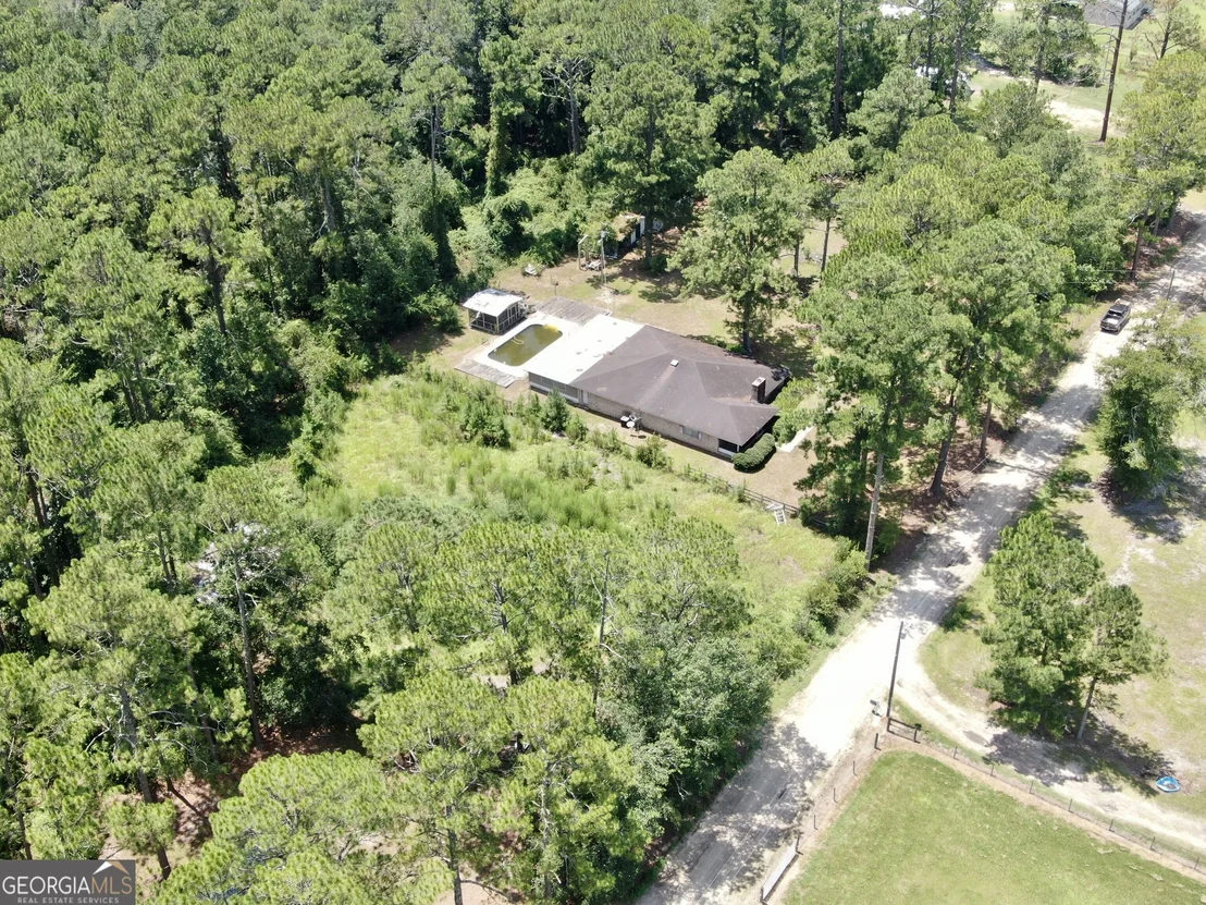 Photo of 6009 James Street