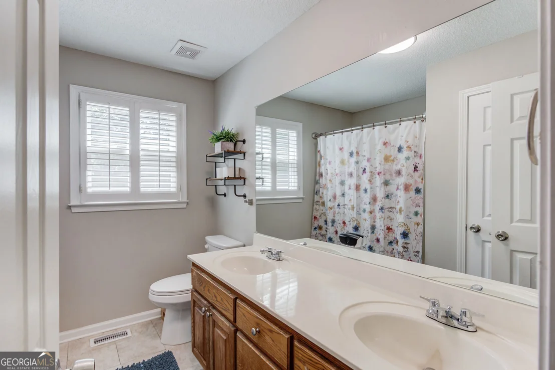 Photo of 2373 Whitney Road