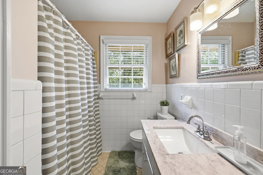 Photo of 155 Valley Road