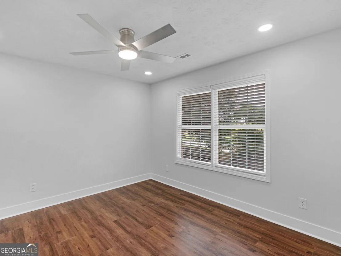 Photo of 493 Cathedral Drive