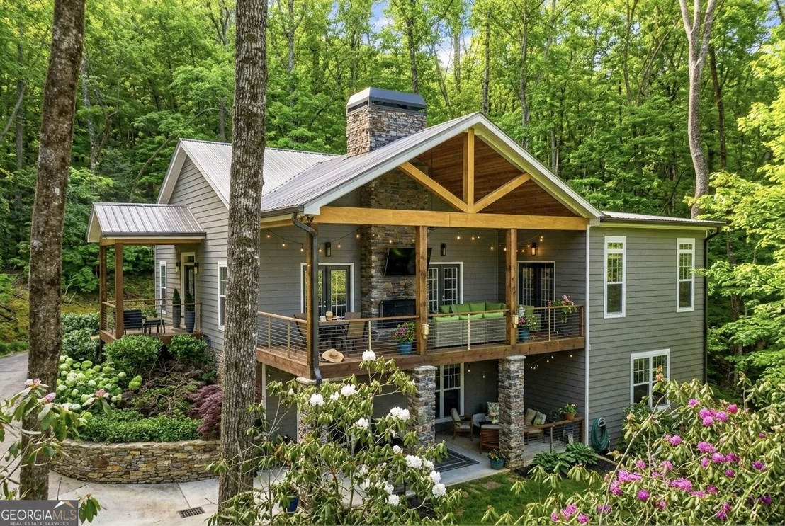 Photo of 112 Springhill Lane