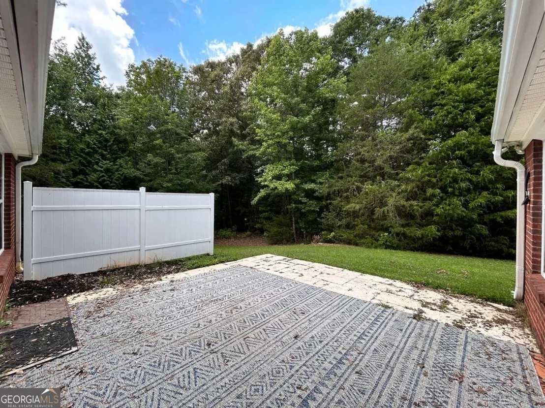 Photo of 210 Lexington Circle