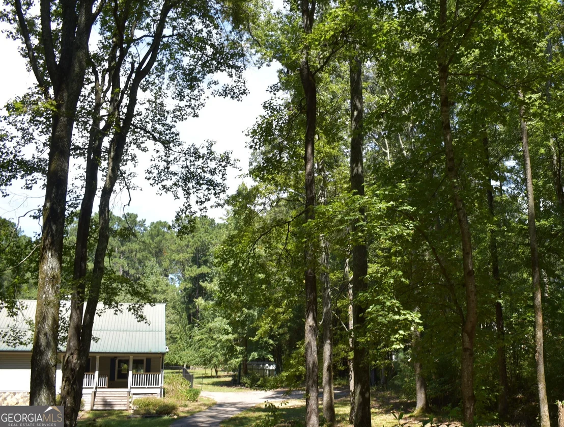 Photo of 1726 Highway 81 W
