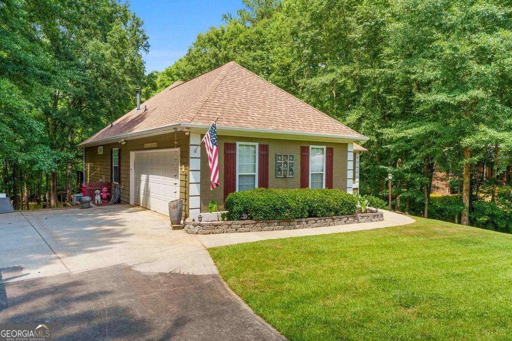 Photo of 340 Flowers Drive
