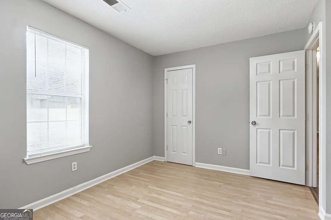 Photo of 1586 Elizabeth Lane