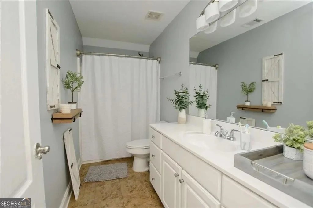 Photo of 121 Meadow Creek Circle