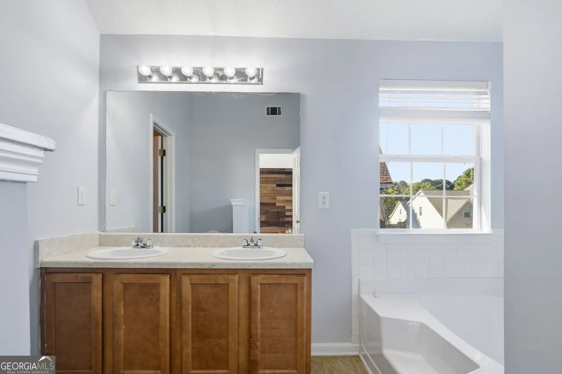 Photo of 548 Gonzaga Circle