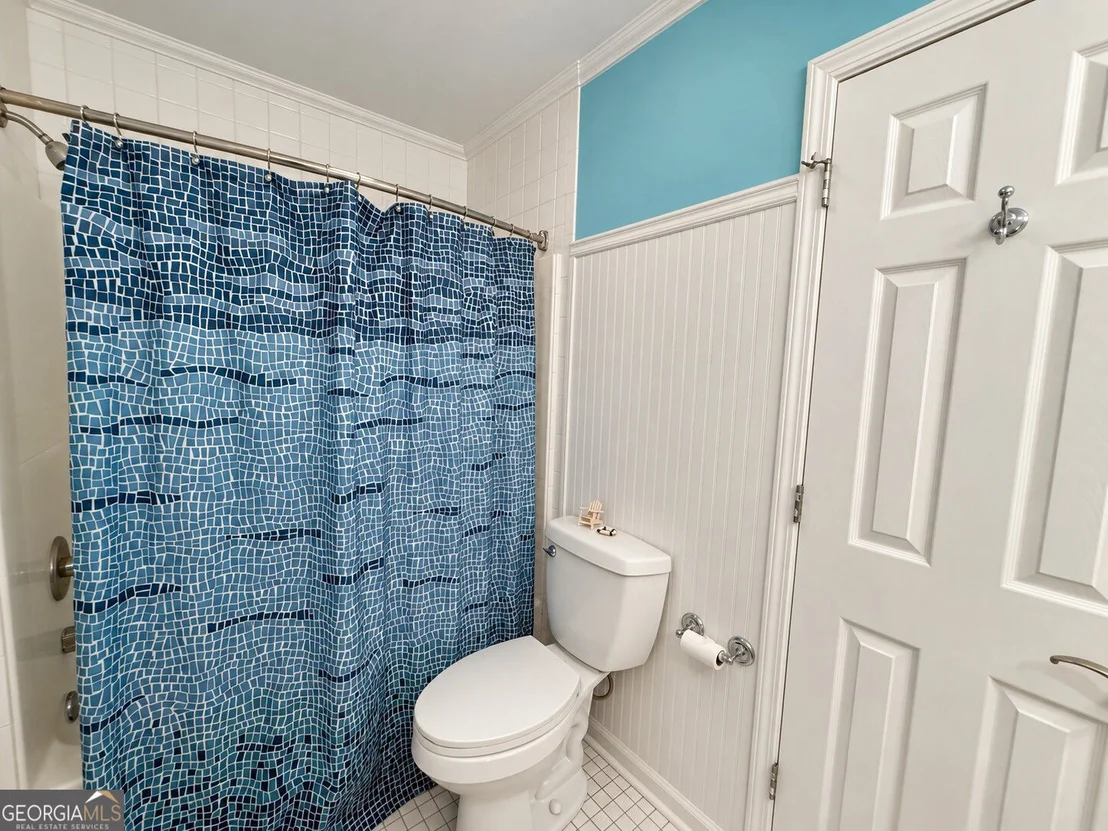 Photo of 669 Shorewood Circle