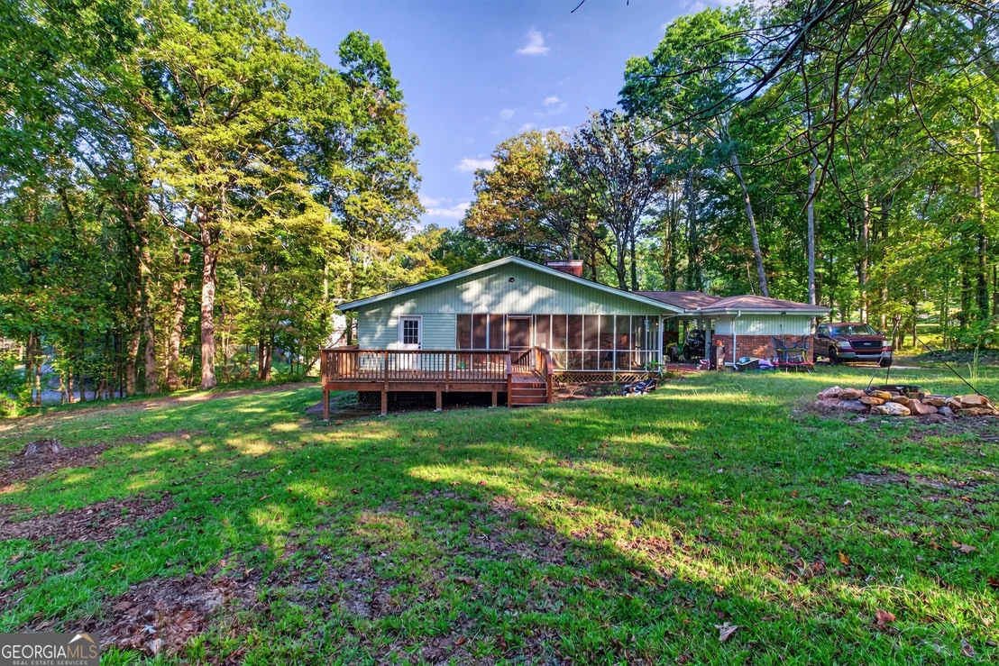Photo of 123 Lakeview Circle