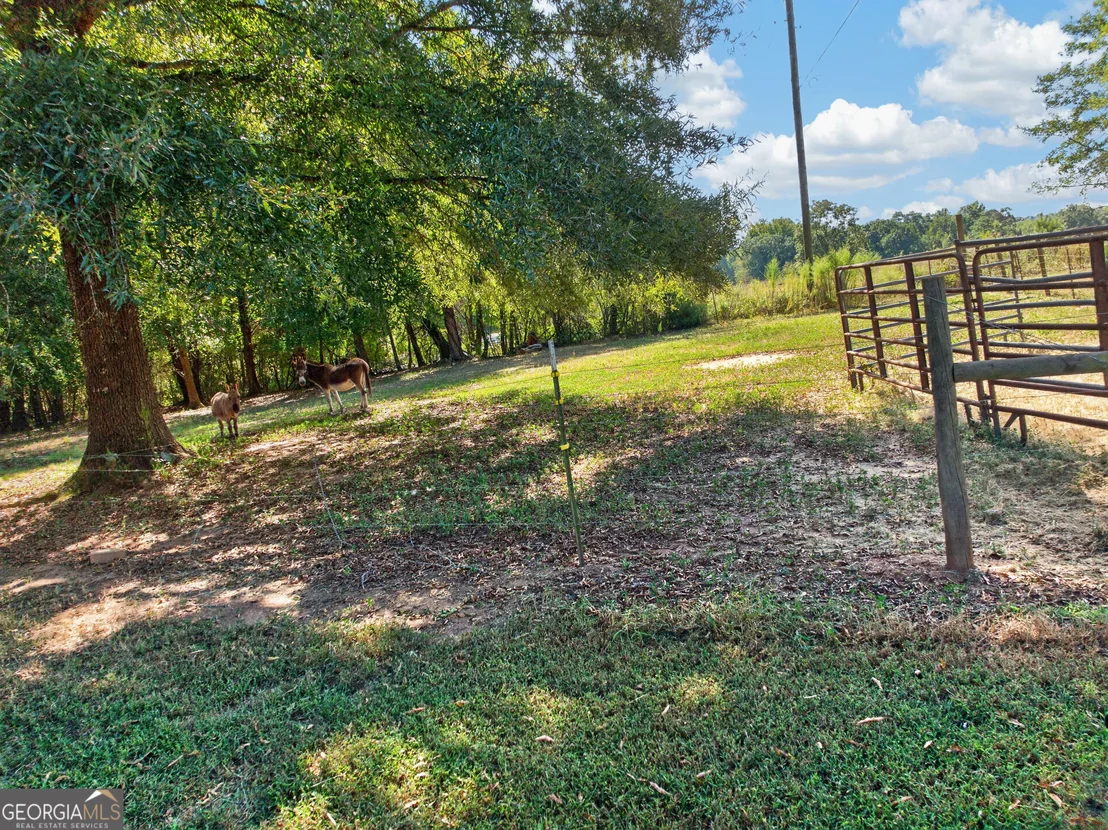Photo of 9852 Post Road