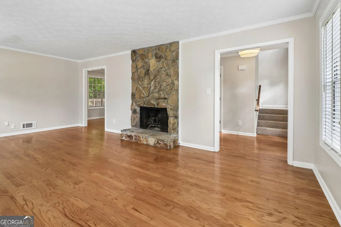 Photo of 385 Tyson Circle