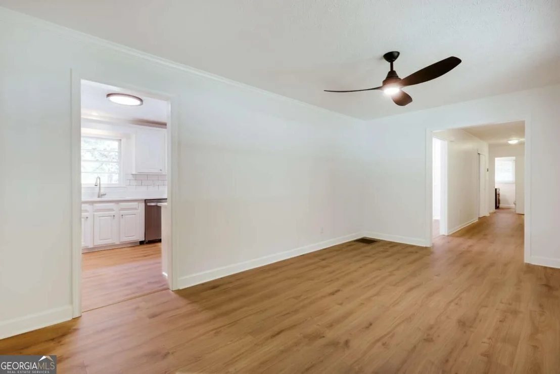 Photo of 1186 ROBERT HARDEMAN Road