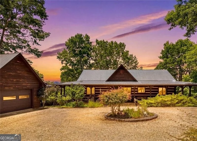 Photo of 7625 Fish Hook Lane
