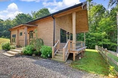 Photo of 60 Oak Forest Circle