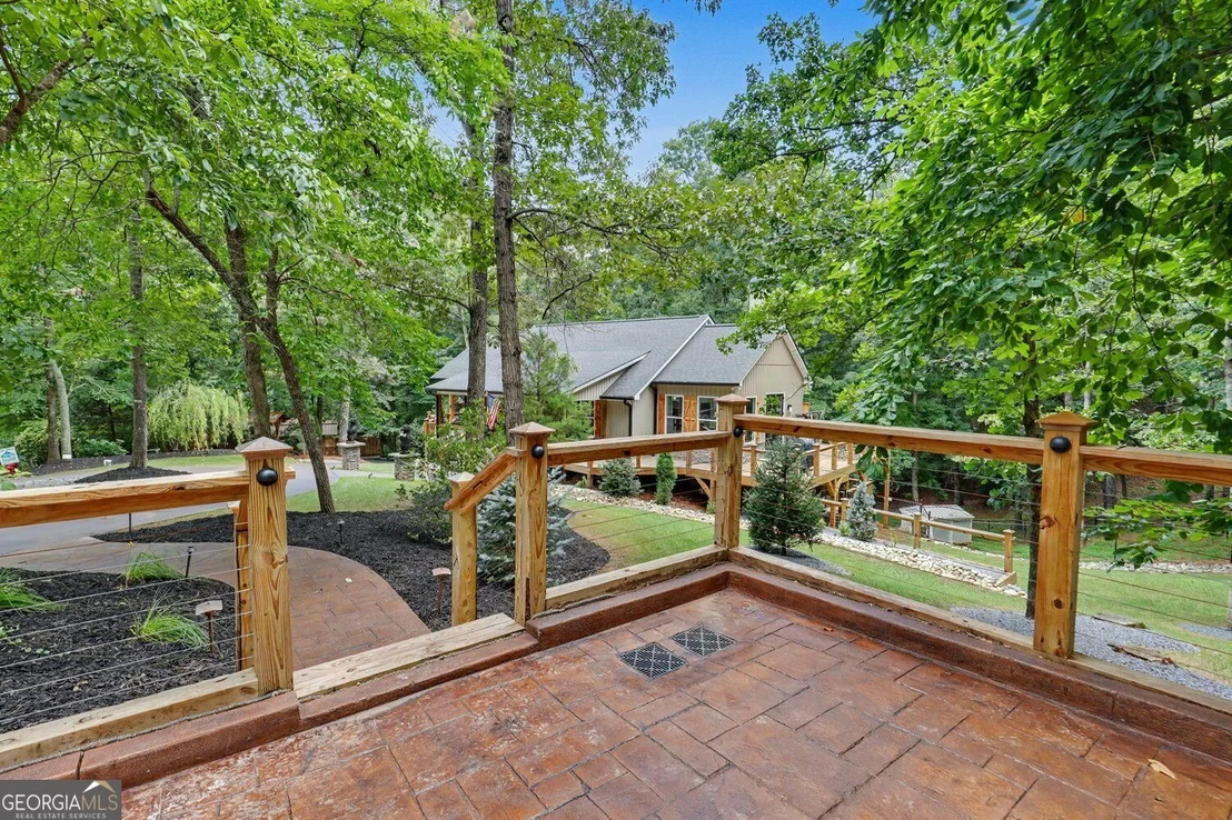 Photo of 301 Cross Creek Trail