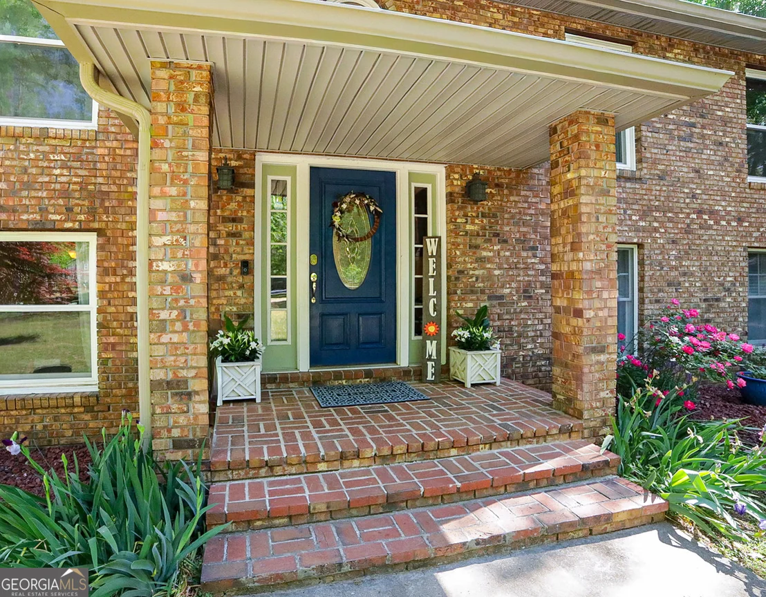 Photo of 298 Hudson River Drive