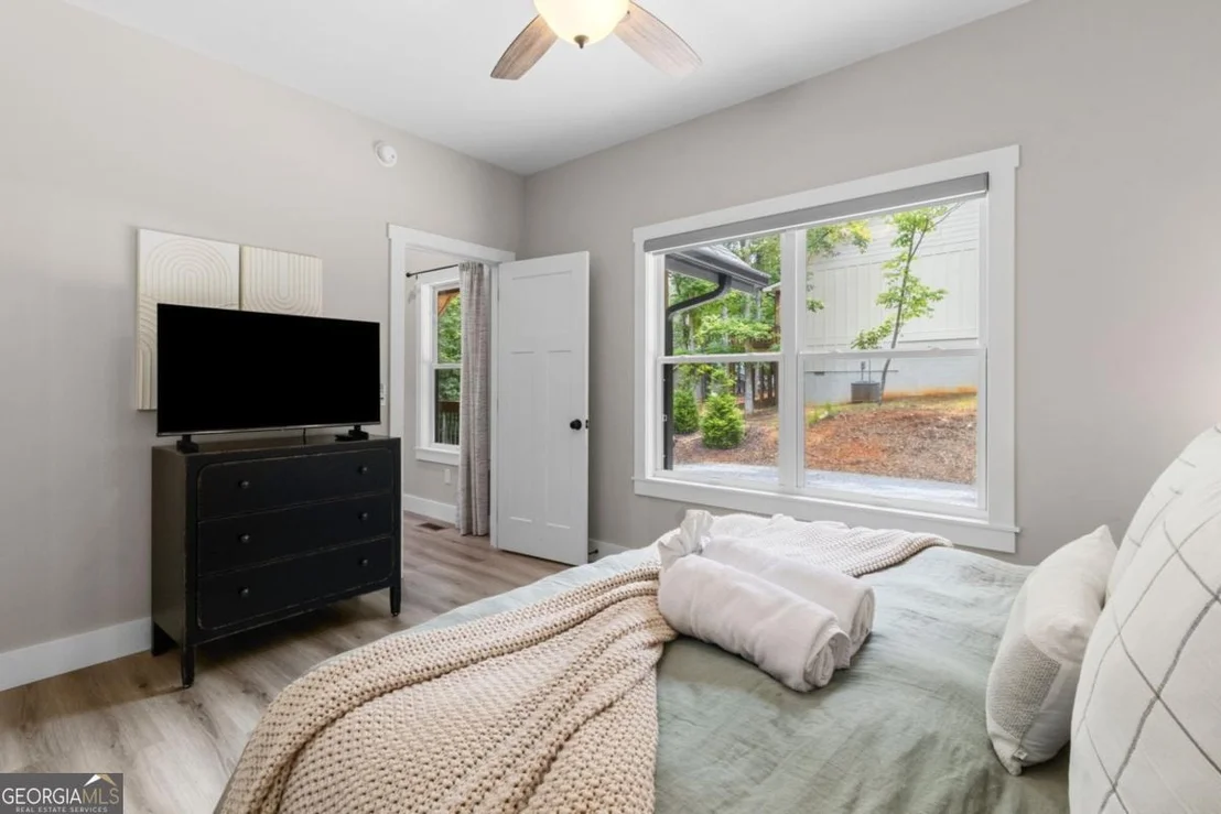 Photo of 1100 Zenith Trail