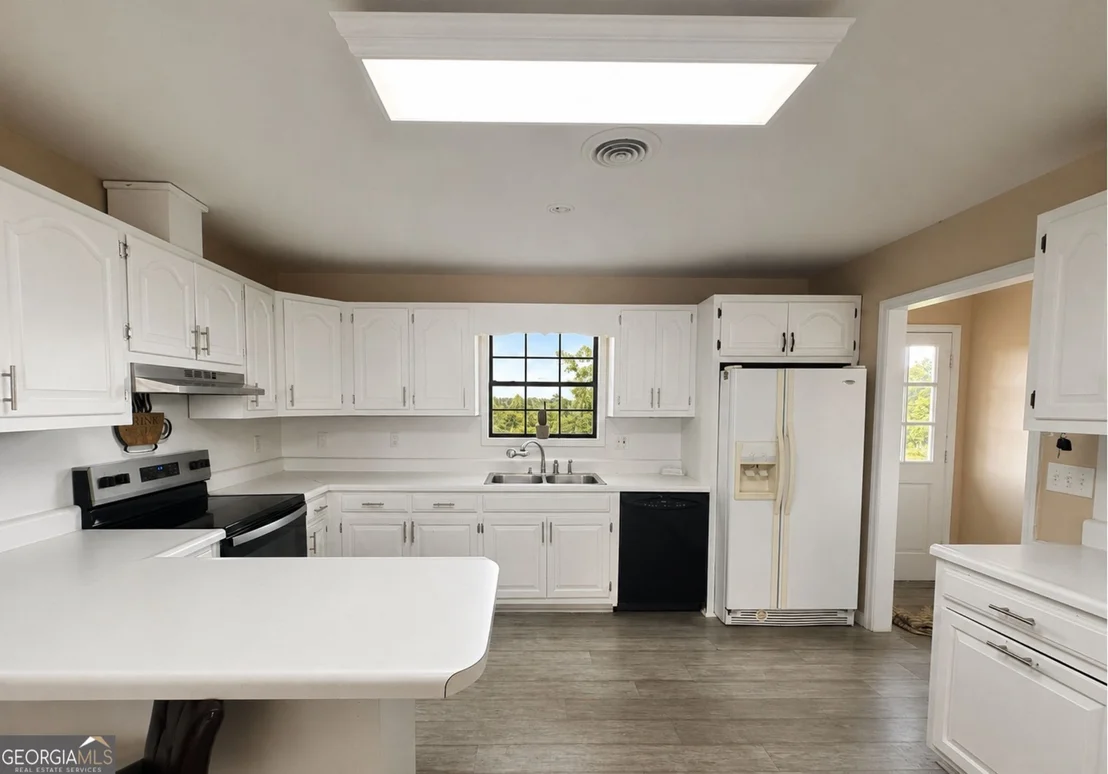 Photo of 5690 Drusilla Lane