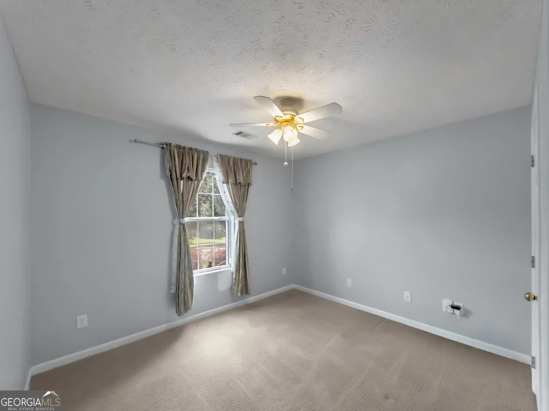 Photo of 1021 Windsor Drive